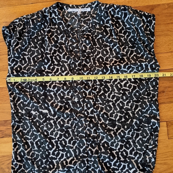 Collective Concepts Lisette Graphic Print Blouse - Picture 6 of 7